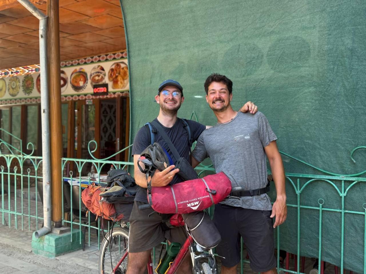 Central Park Hostel Hive Dış mekan fotoğraf
